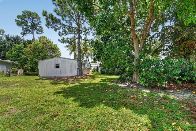 2709 SW 6th Street, Boynton Beach, FL 33435