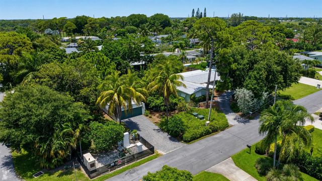 2709 SW 6th Street, Boynton Beach, FL 33435