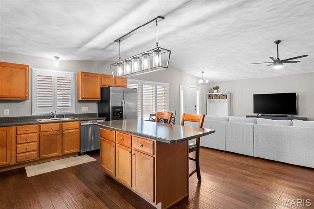 1841 Carrington Way, Swansea, IL 62226