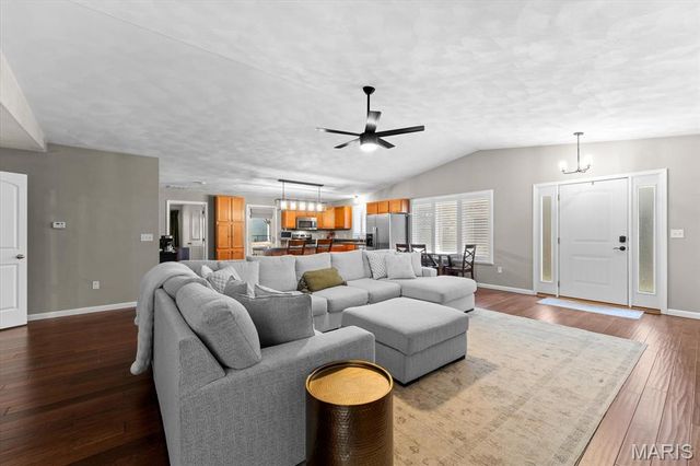 1841 Carrington Way, Swansea, IL 62226