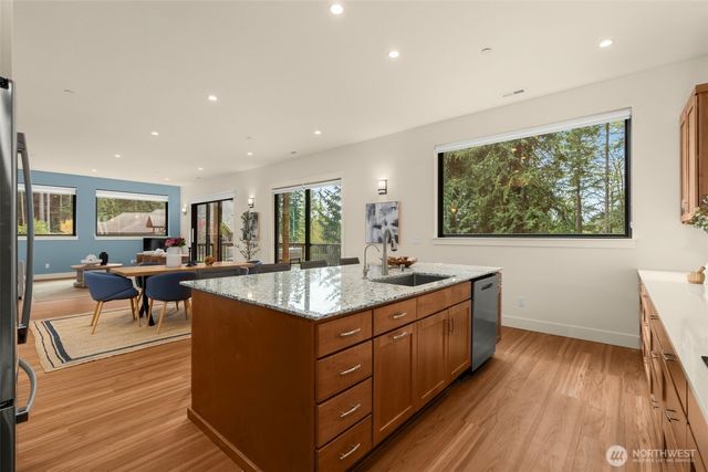 10143 Battle Point Drive NE, Bainbridge Island, WA 98110
