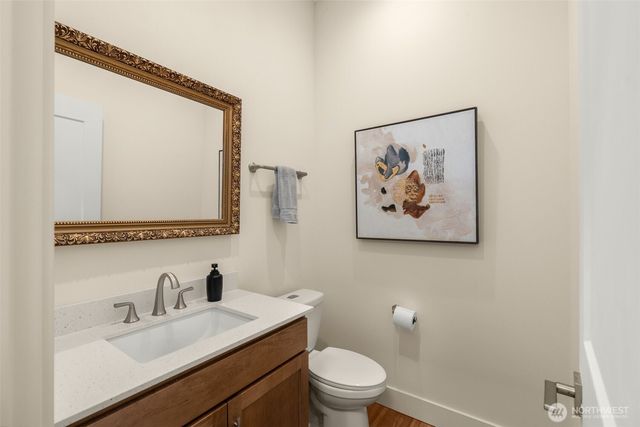 10143 Battle Point Drive NE, Bainbridge Island, WA 98110