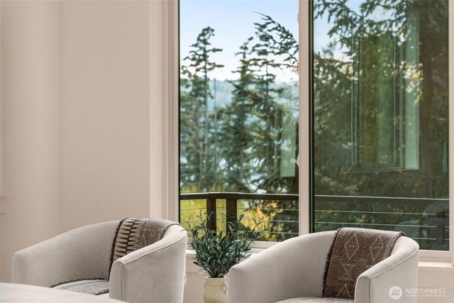 10143 Battle Point Drive NE, Bainbridge Island, WA 98110