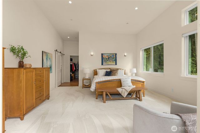 10143 Battle Point Drive NE, Bainbridge Island, WA 98110
