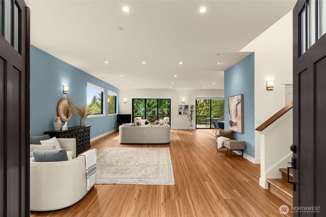10143 Battle Point Drive NE, Bainbridge Island, WA 98110
