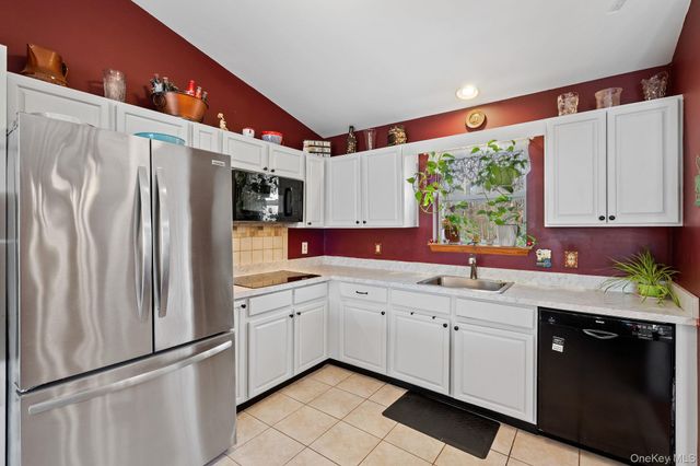 171 East Road, Wallkill, NY 12589