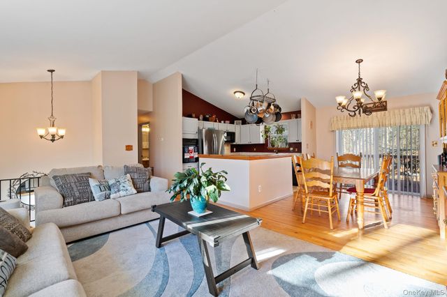 171 East Road, Wallkill, NY 12589