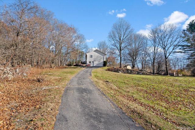 171 East Road, Wallkill, NY 12589