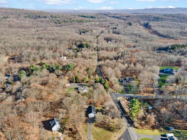 171 East Road, Wallkill, NY 12589