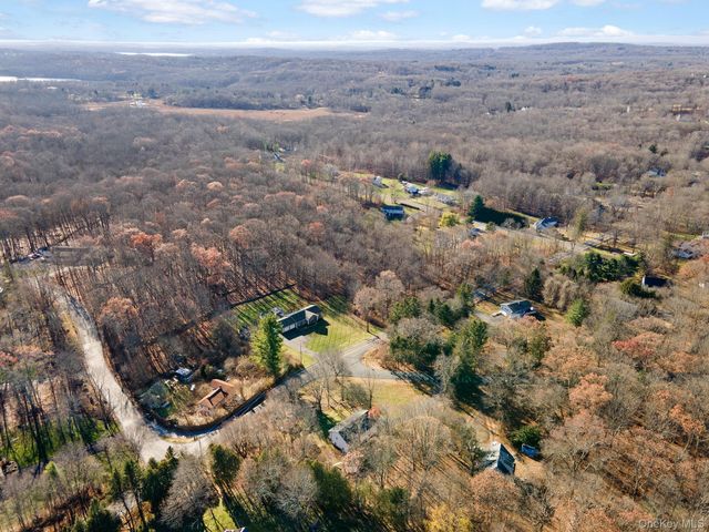171 East Road, Wallkill, NY 12589
