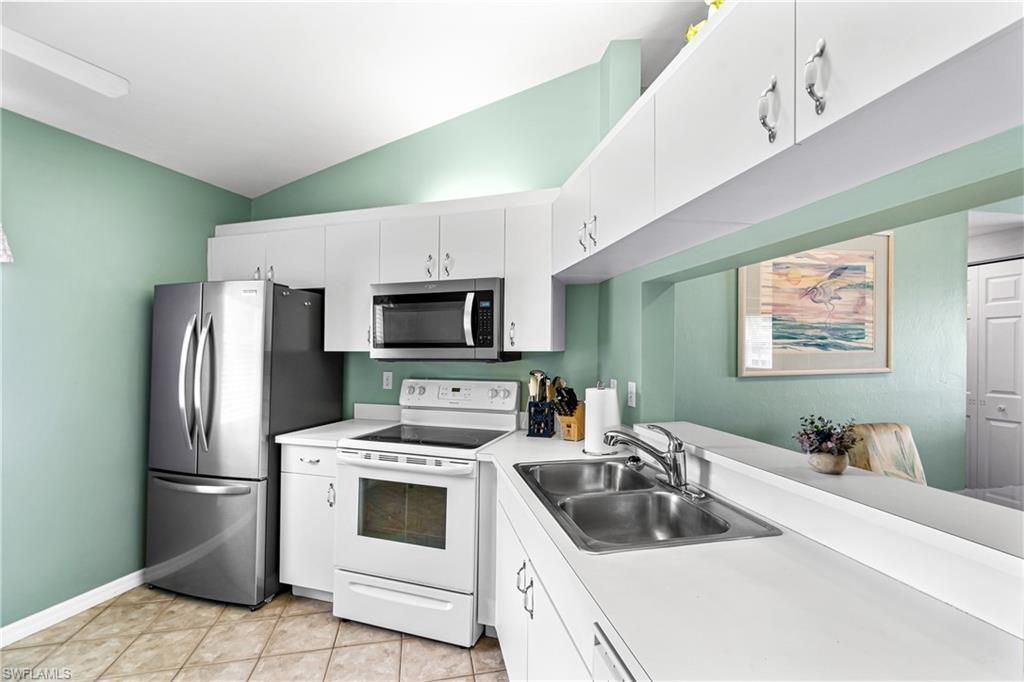 12081 Summergate CIR 203, FORT MYERS, FL 33913 — photo 5