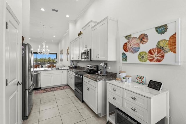 5420 CICERNONE STREET 203, Sarasota, FL 34238
