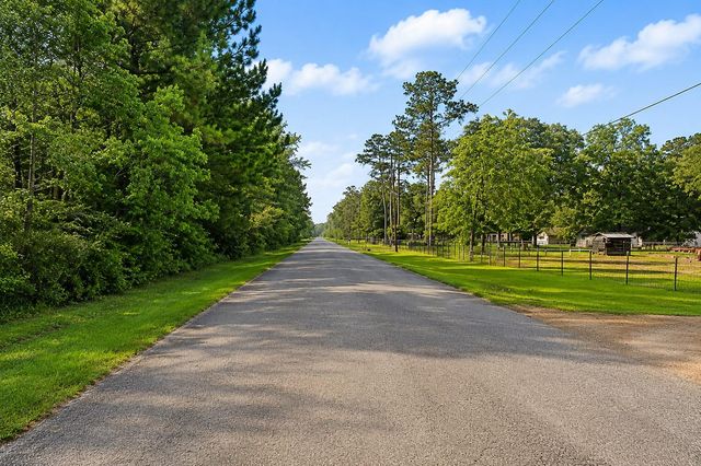 247 County Road 6763, Dayton, TX 77535