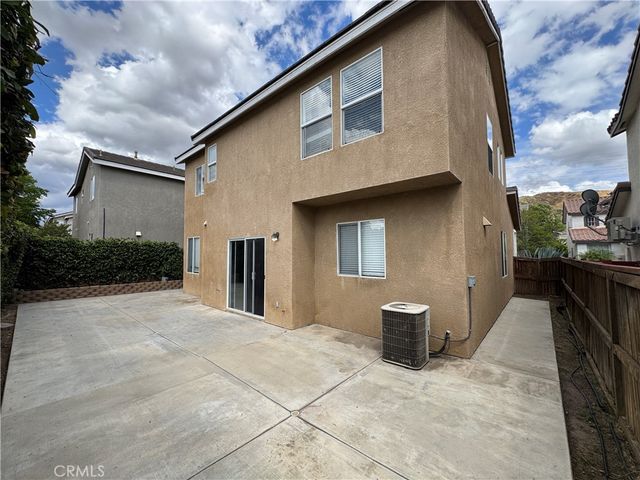 28291 Cedar Lane, Saugus, CA 91350