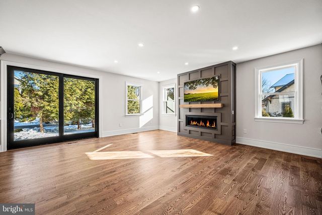 16 NARBROOK PARK, Narberth, PA 19072