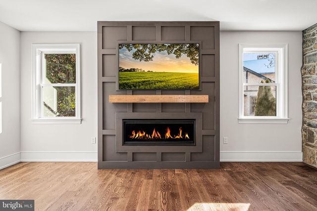 16 NARBROOK PARK, Narberth, PA 19072