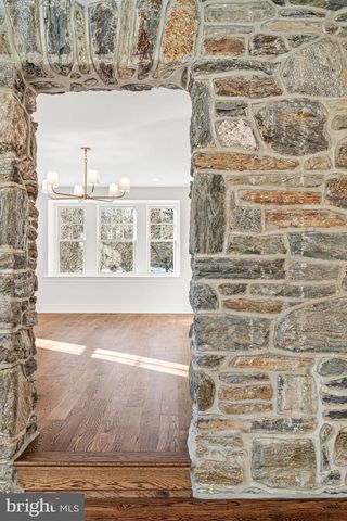 16 NARBROOK PARK, Narberth, PA 19072