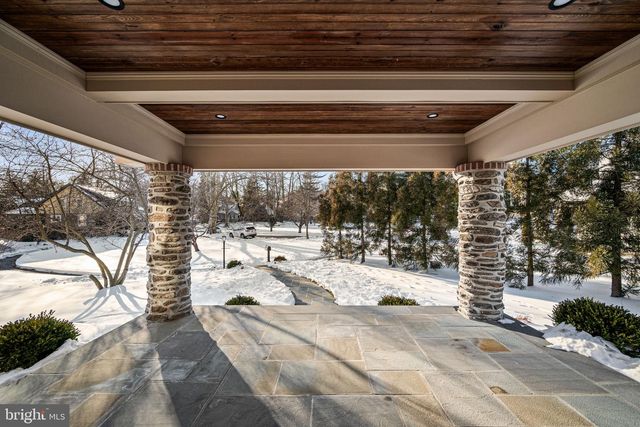 16 NARBROOK PARK, Narberth, PA 19072