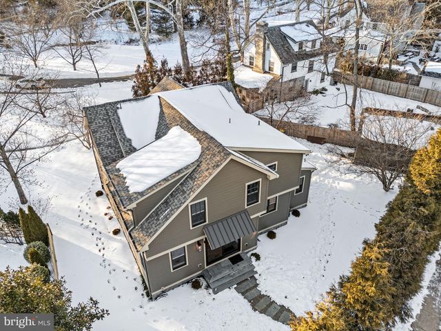 16 NARBROOK PARK, Narberth, PA 19072