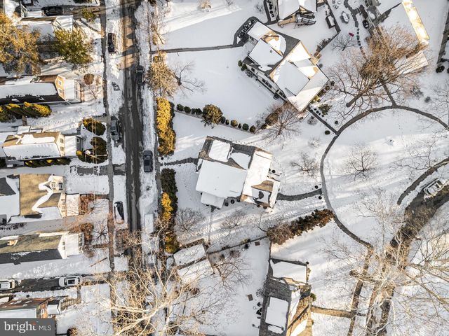 16 NARBROOK PARK, Narberth, PA 19072