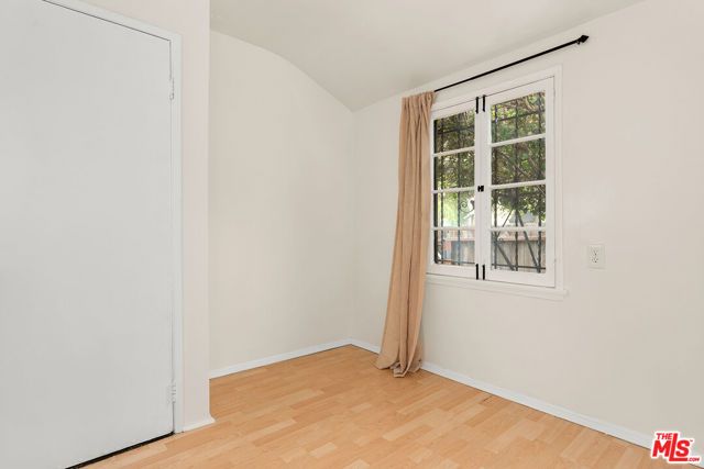 3104 Silver Lake Boulevard, Los Angeles, CA 90039