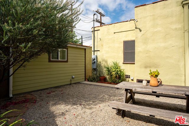 3104 Silver Lake Boulevard, Los Angeles, CA 90039