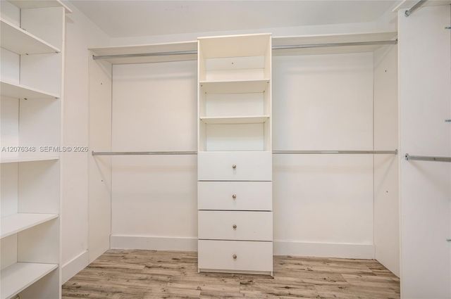 1690 NE 191st Street 115-1, Miami, FL 33179