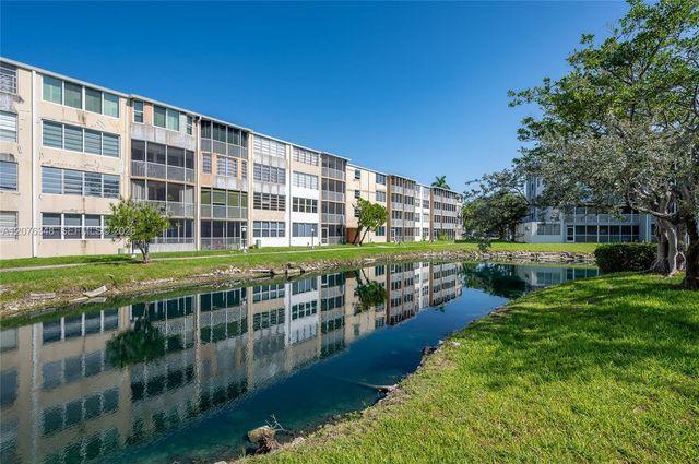 1690 NE 191st Street 115-1, Miami, FL 33179