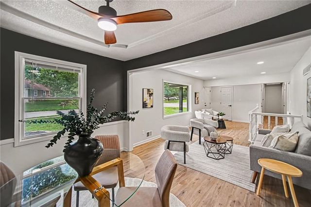 300 N Woodson Drive, Raymore, MO 64083