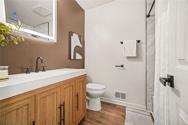 300 N Woodson Drive, Raymore, MO 64083