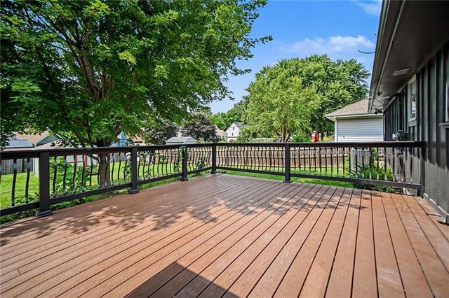 300 N Woodson Drive, Raymore, MO 64083