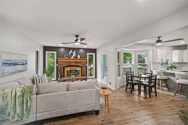 300 N Woodson Drive, Raymore, MO 64083