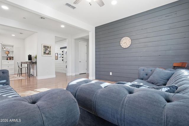 11844 W NADINE Way, Peoria, AZ 85383