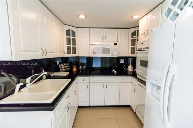 3725 S Ocean Dr 1003, Hollywood, FL 33019