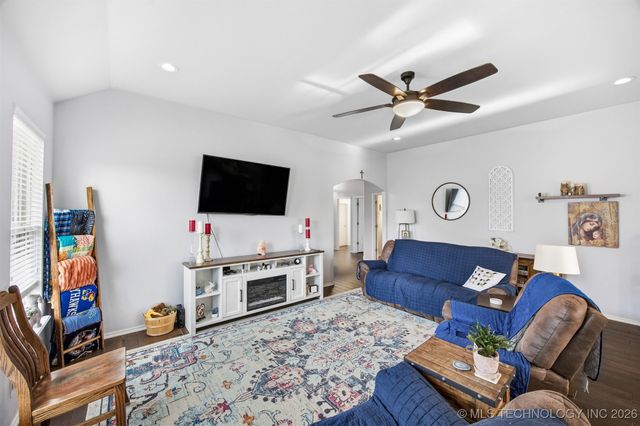 12210 N 130th East Avenue, Collinsville, OK 74021