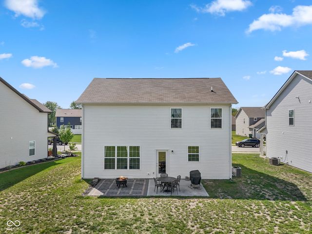 1441 Boots Trail, Greenfield, IN 46140