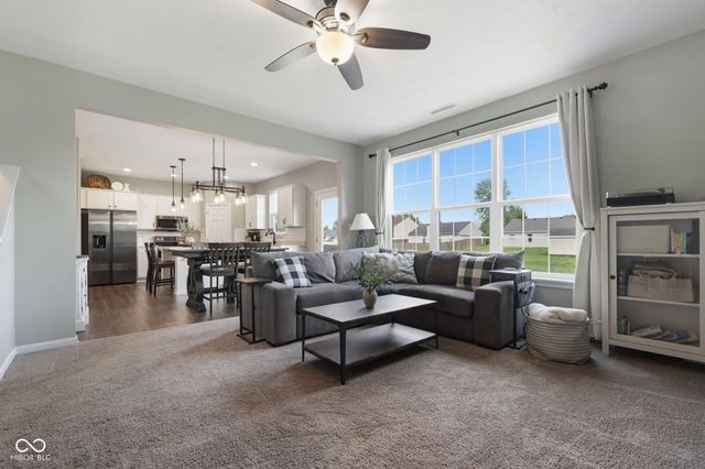 1441 Boots Trail, Greenfield, IN 46140