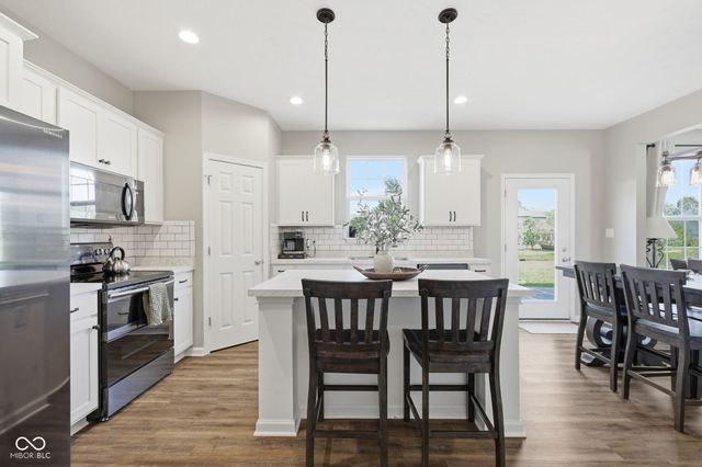 1441 Boots Trail, Greenfield, IN 46140