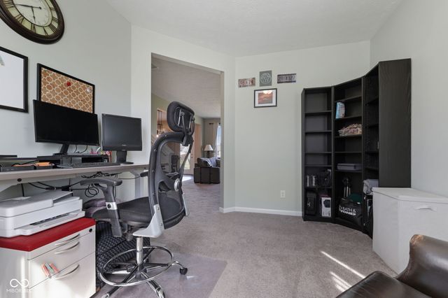 1441 Boots Trail, Greenfield, IN 46140