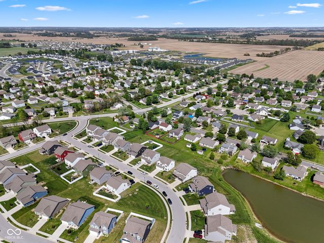 1441 Boots Trail, Greenfield, IN 46140