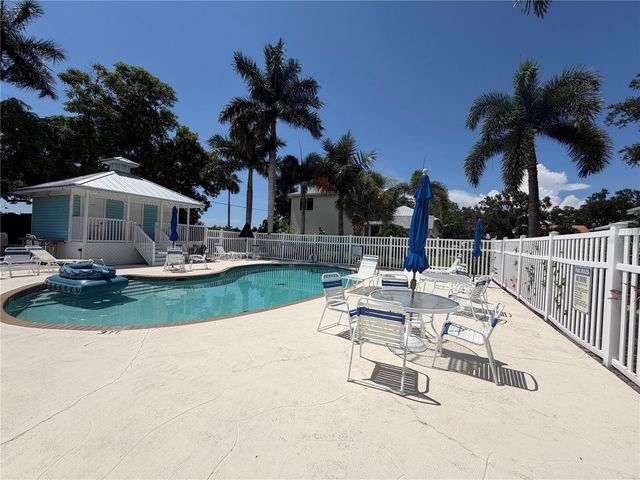 4319 15TH WAY, Palmetto, FL 34221