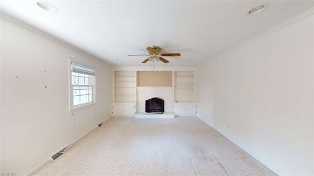 228 Falcon DR, Newport News, VA 23606