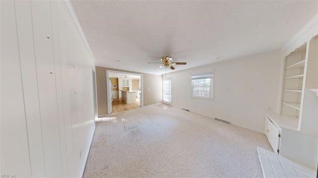 228 Falcon DR, Newport News, VA 23606