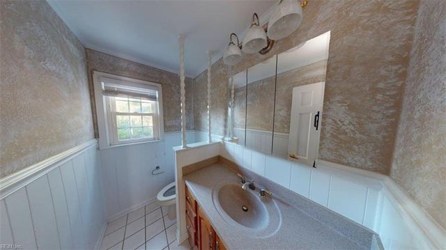 228 Falcon DR, Newport News, VA 23606
