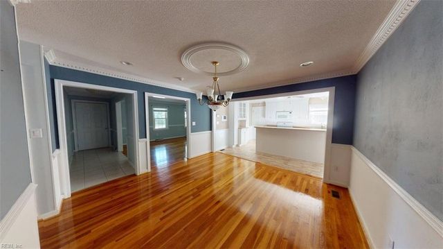 228 Falcon DR, Newport News, VA 23606