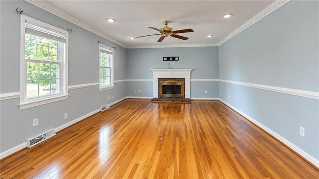 228 Falcon DR, Newport News, VA 23606
