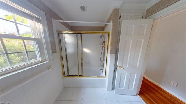 228 Falcon DR, Newport News, VA 23606