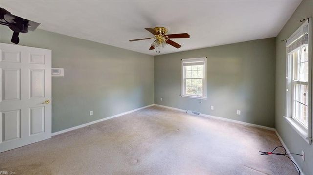 228 Falcon DR, Newport News, VA 23606