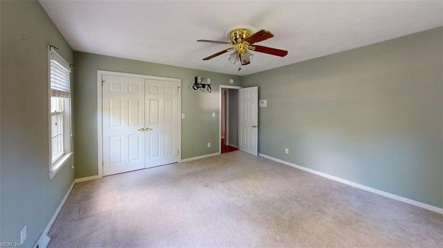 228 Falcon DR, Newport News, VA 23606