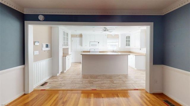 228 Falcon DR, Newport News, VA 23606